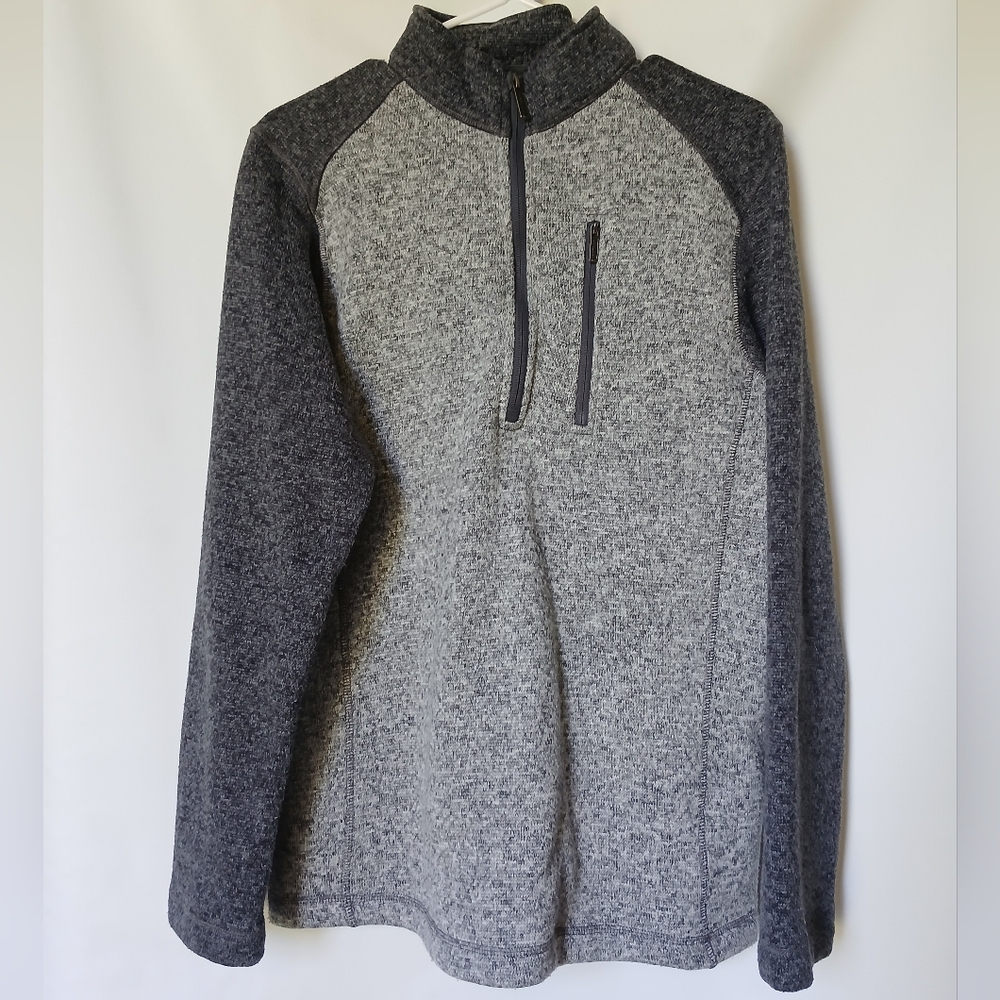 Woolrich Mens Sweater Size M Color Lt Gray Body Dark Gray Sleeves